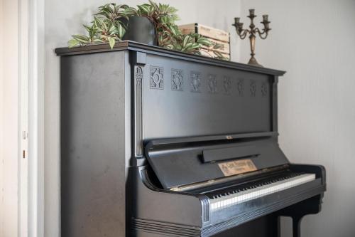 piano, kynttilänjalka